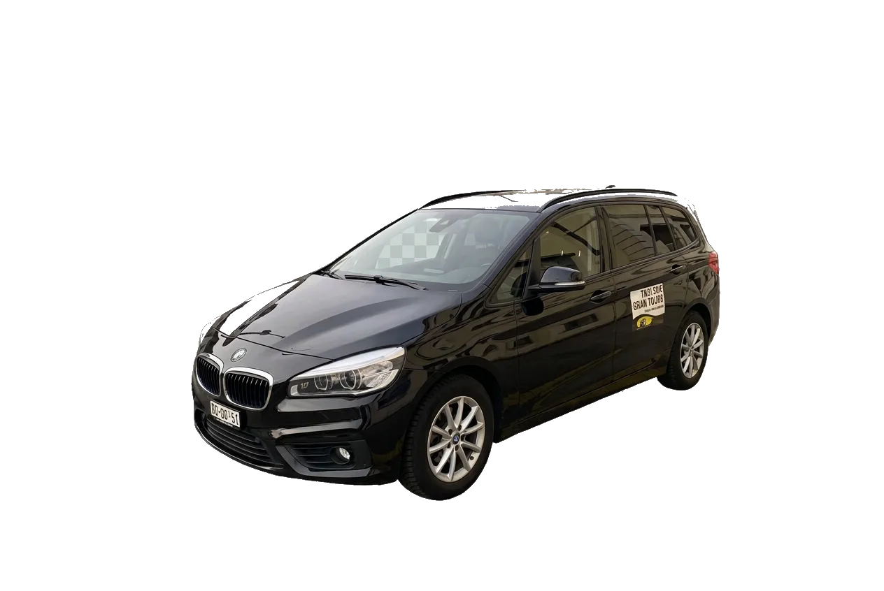 Véhicule premium Taxi Elsa Bon Bon — berline noire détourée